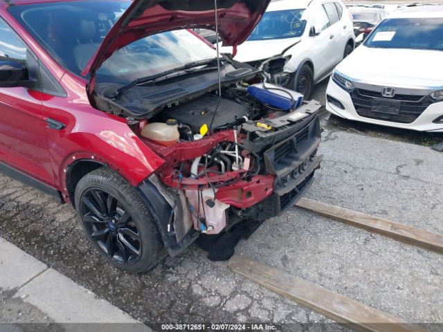 1FMCU0GD7JUB25786 Ford ESCAPE SE