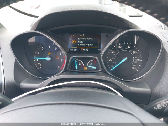 1FMCU0GD7JUB25786 Ford ESCAPE SE