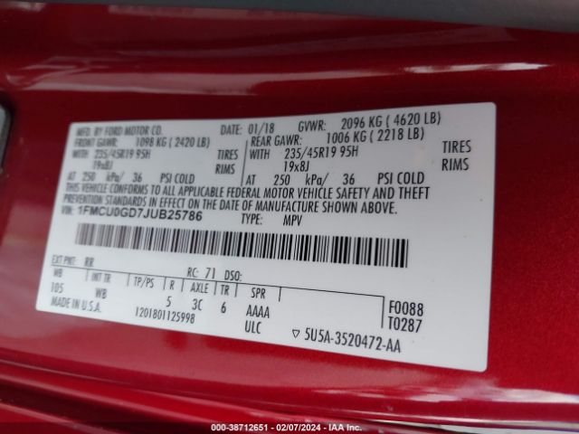 1FMCU0GD7JUB25786 Ford ESCAPE SE