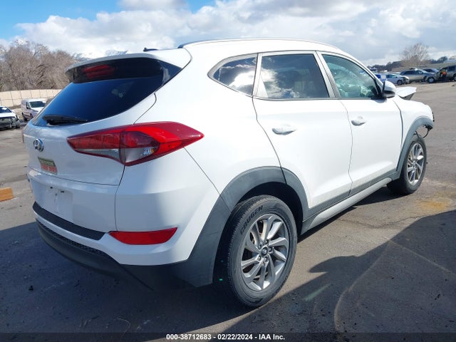 Hyundai TUCSON SE 2017 KM8J33A40HU263782 Image 4