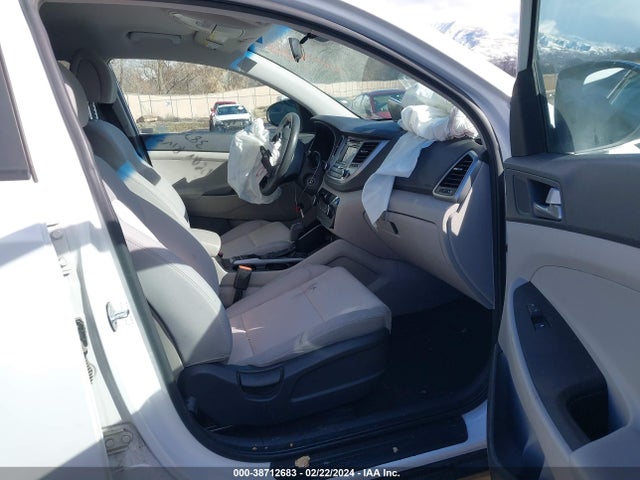 Hyundai TUCSON SE 2017 KM8J33A40HU263782 Image 5