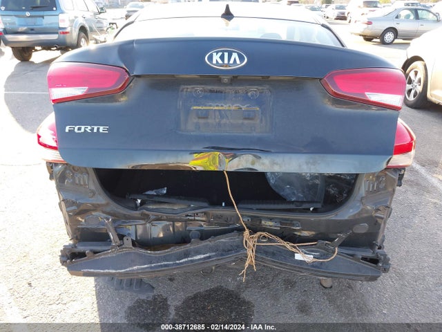 KIA FORTE LX 2017 3KPFL4A72HE101631 Image 6