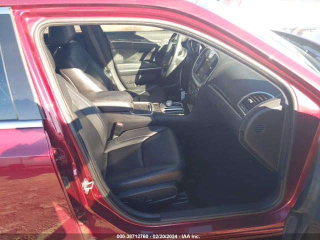 2C3CCAAG5KH568947 Chrysler 300 Touring L