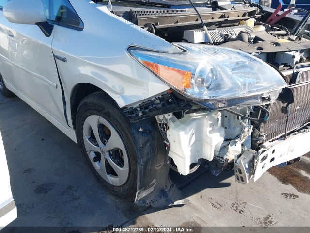 Продажа на аукционе авто 2014 Toyota Prius Two, vin: JTDKN3DU2E1752292, номер лота: 38712769
