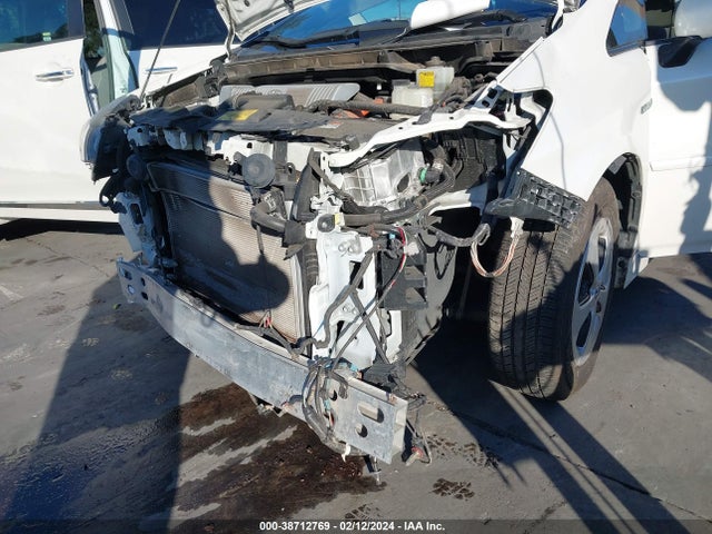 Продажа на аукционе авто 2014 Toyota Prius Two, vin: JTDKN3DU2E1752292, номер лота: 38712769