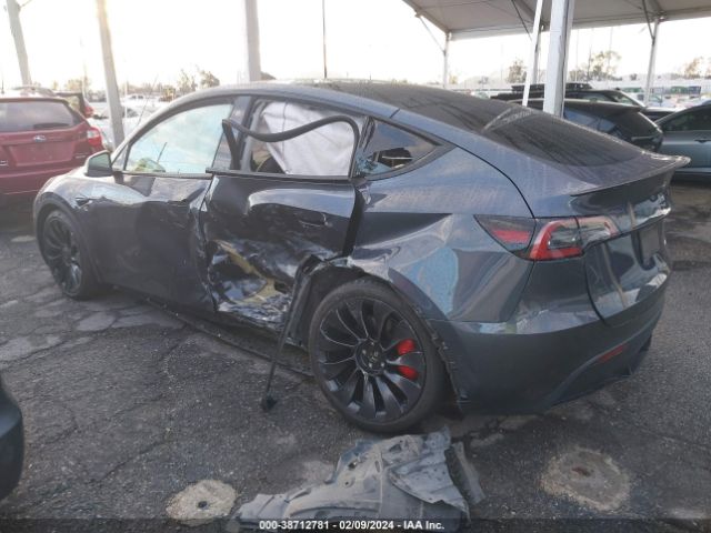 2022 TESLA MODEL Y 7SAYGDEF3NF388937 Photo 2