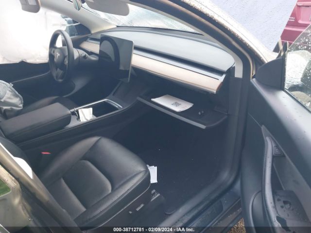 2022 TESLA MODEL Y 7SAYGDEF3NF388937 Photo 4