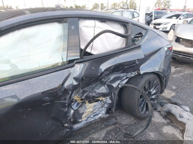 2022 TESLA MODEL Y 7SAYGDEF3NF388937 Photo 5