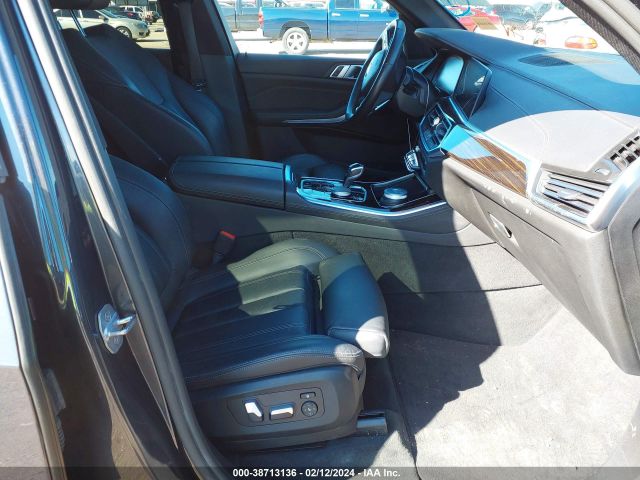 2019 BMW X5 5UXCR6C52KLL26122 Photo 4