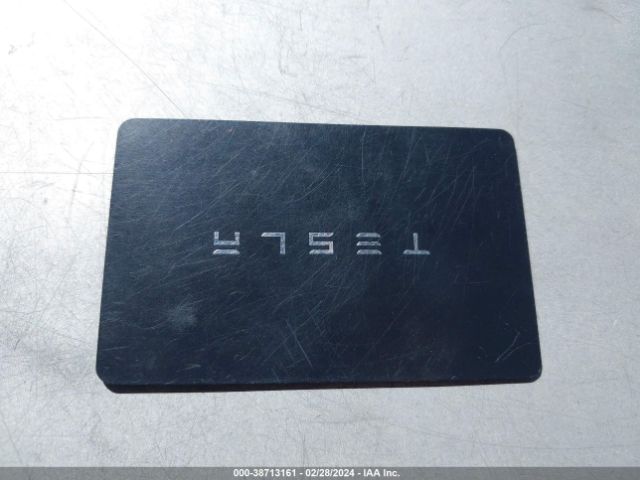 5YJYGDED9MF107542 Tesla Model Y Standard Range Rear-wheel Drive