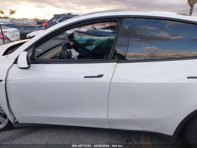 5YJYGDED9MF107542 Tesla Model Y Standard Range Rear-wheel Drive