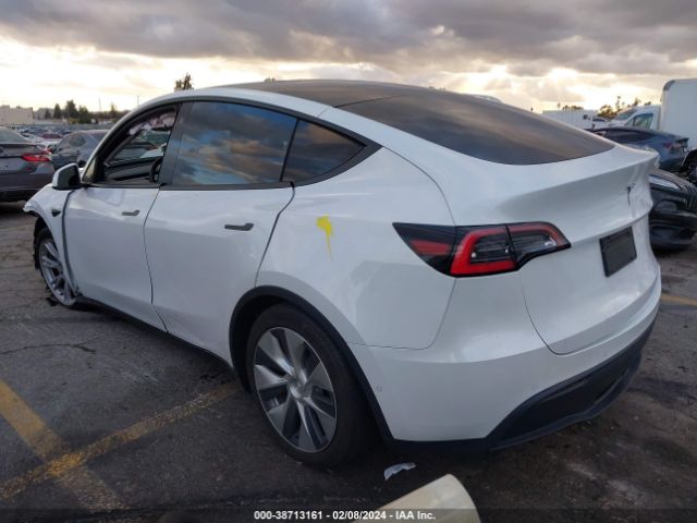 5YJYGDED9MF107542 Tesla Model Y Standard Range Rear-wheel Drive