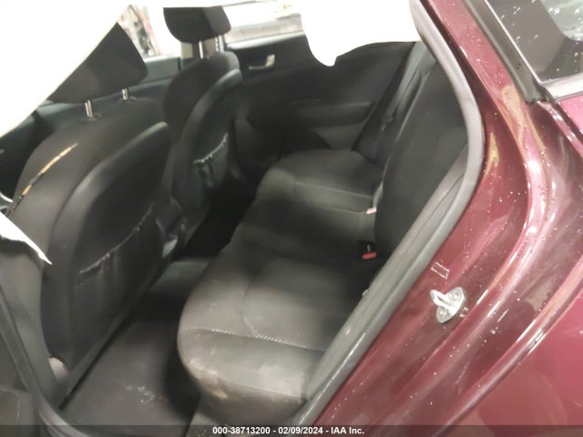 KIA Optima Lx 2018 5XXGT4L34JG186337 Image 8