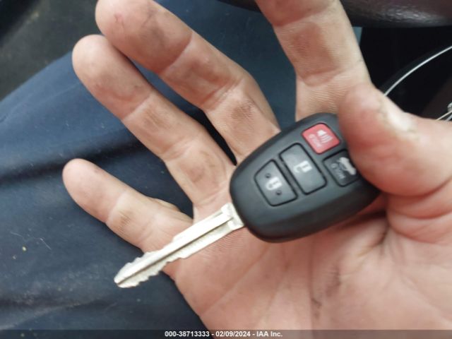 5YFBURHE6HP580809 Toyota Corolla L/le/se/se Special Edition/xle/xse
