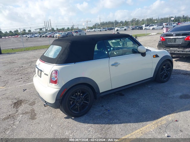 2015 MINI CONVERTIBLE WMWZN3C55FT861759 Photo 3