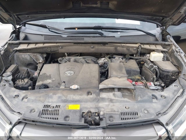 Toyota Highlander Limited 2018 5TDYZRFH8JS251292 Image 10