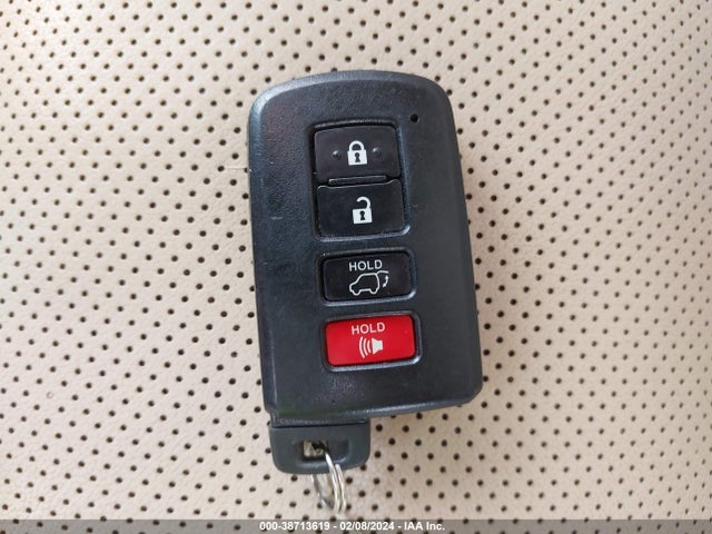 Toyota Highlander Limited 2018 5TDYZRFH8JS251292 Image 11