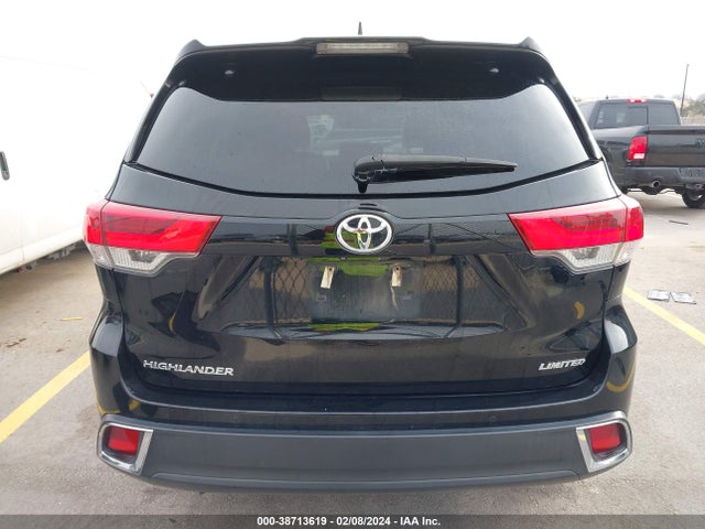 Toyota Highlander Limited 2018 5TDYZRFH8JS251292 Image 16