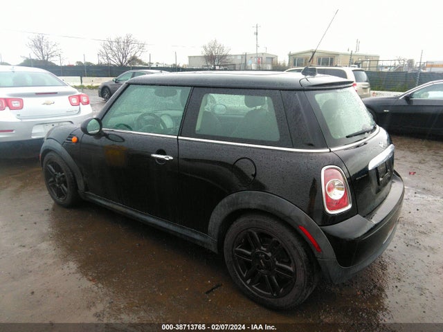 2013 MINI HARDTOP WMWSU3C57DT681409 Photo 2