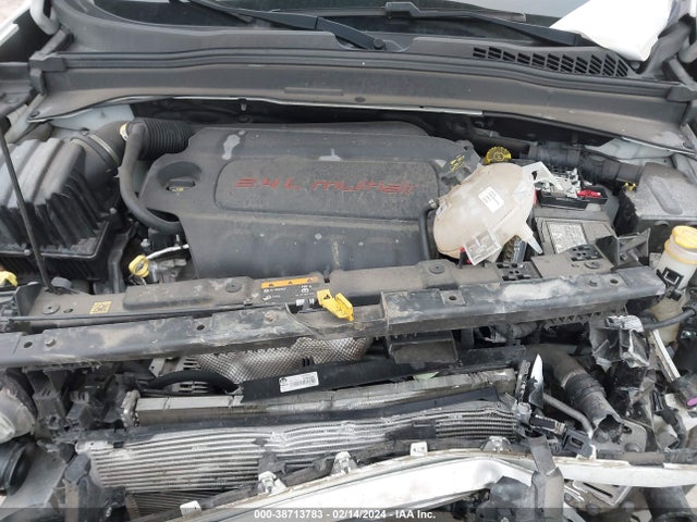 38713783 :رقم المزاد ، ZACNJBBB6KPK47403 vin ، 2019 Jeep Renegade Latitude 4x4 مزاد بيع