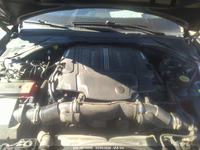 2017 JAGUAR XE SAJAJ4BV6HA949268 Photo 9