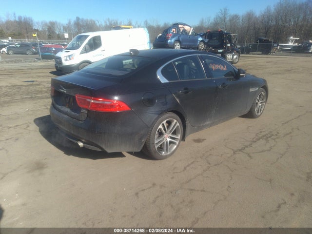 2017 JAGUAR XE SAJAJ4BV6HA949268 Photo 3
