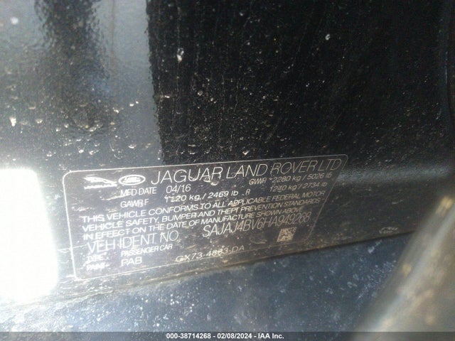 2017 JAGUAR XE SAJAJ4BV6HA949268 Photo 8