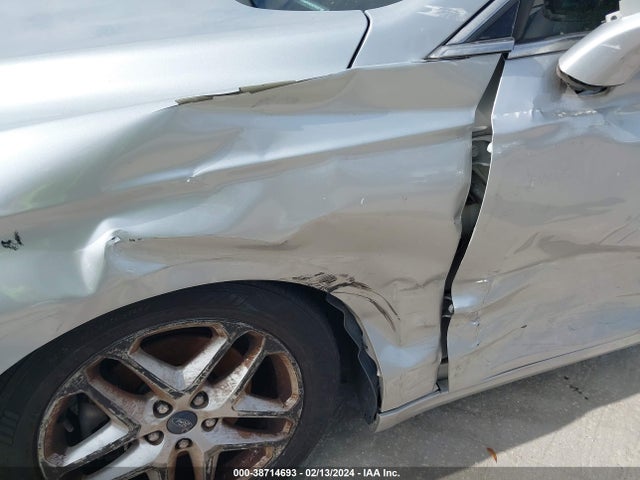 Ford FUSION SE 2014 3FA6P0HDXER322106 Image 16