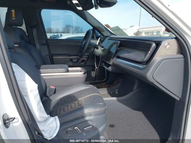 Rivian R1t Adventure 2022 7FCTGAAA5NN013241 Image 5