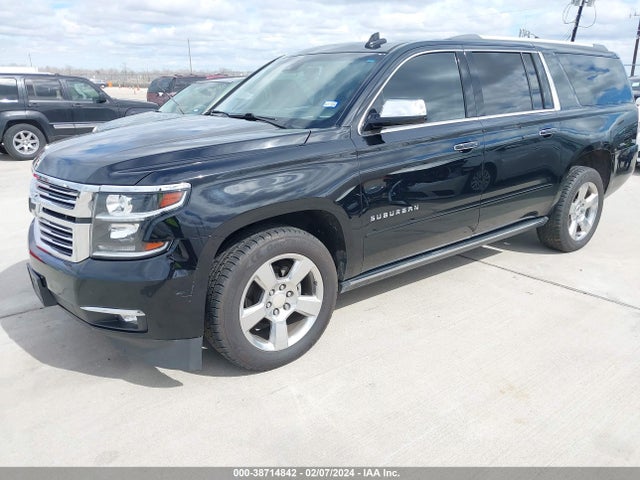 Chevrolet Suburban Premier 2017 1GNSCJKC0HR163789 Image 2