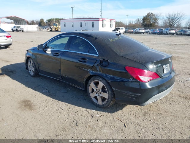 Mercedes-Benz CLA 250 2018 WDDSJ4EB6JN614245 Image 3