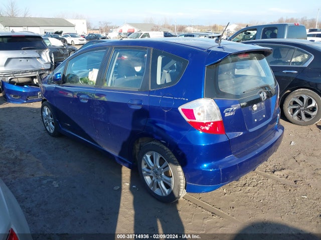 2010 HONDA FIT SPORT VIN: JHMGE8H49AS020192