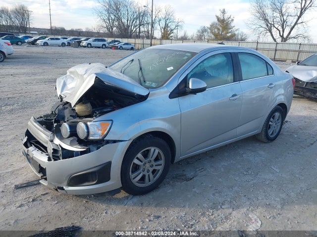 Chevrolet Sonic Lt Auto 2015 1G1JC5SG9F4212330 Image 2