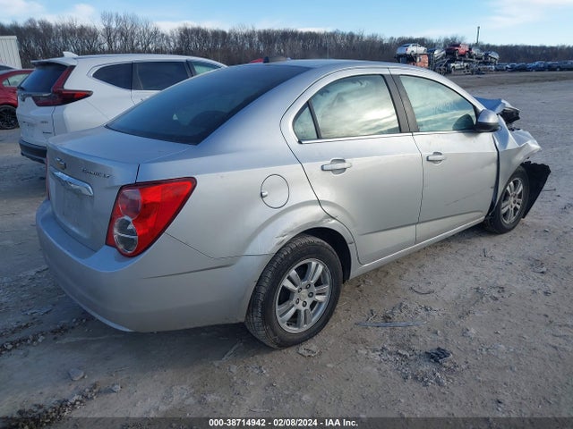 Chevrolet Sonic Lt Auto 2015 1G1JC5SG9F4212330 Image 4