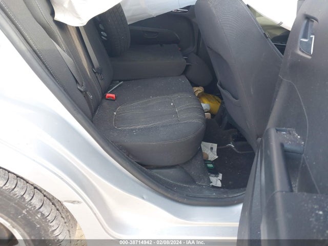 Chevrolet Sonic Lt Auto 2015 1G1JC5SG9F4212330 Image 8