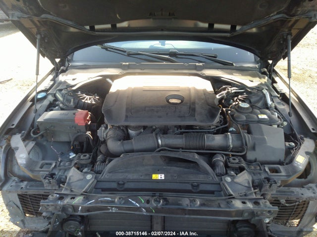 2017 JAGUAR XF SAJBJ4BN8HCY33577 Photo 9