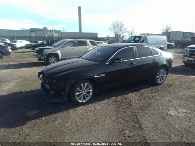 2017 JAGUAR XF SAJBJ4BN8HCY33577 Photo 1