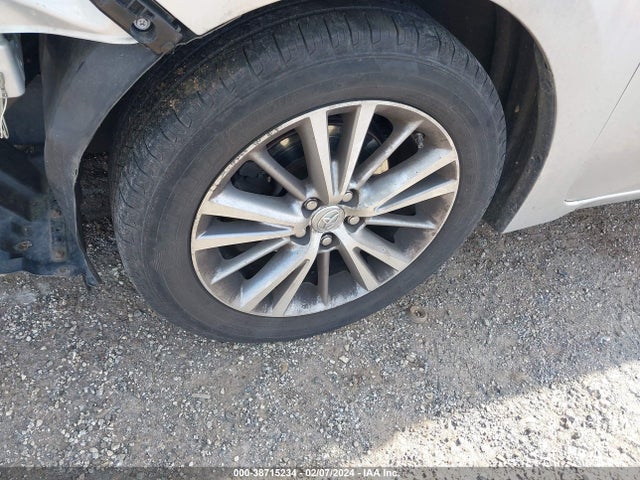 Toyota Corolla Le Plus 2014 2T1BURHEXEC150115 Image 12