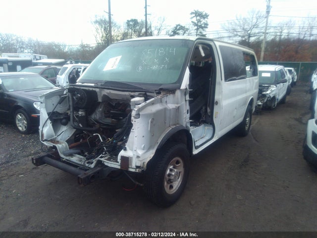 Chevrolet Express 2500 Ls 2014 1GAWGPFG3E1118265 Image 2