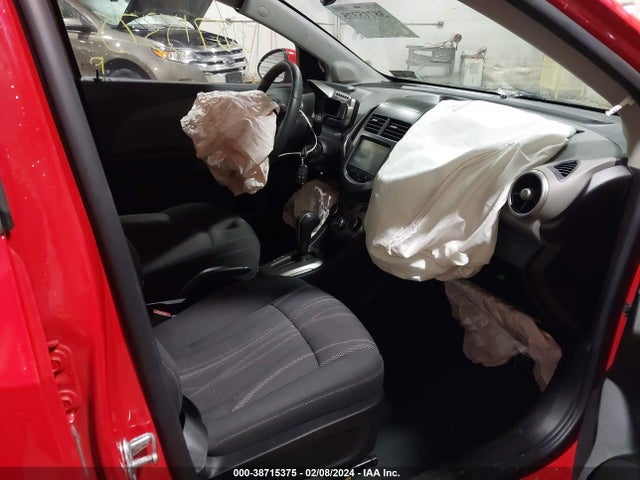 Chevrolet Sonic Lt Auto 2016 1G1JC5SG2G4118873 Image 5