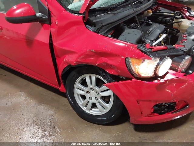 Chevrolet Sonic Lt Auto 2016 1G1JC5SG2G4118873 Image 6