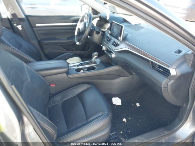1N4BL4EV1KC245053 Nissan Altima 2.5 Sl