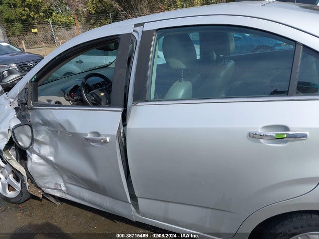 Chevrolet Sonic Ltz Auto 2015 1G1JE5SB9F4112341 Image 14