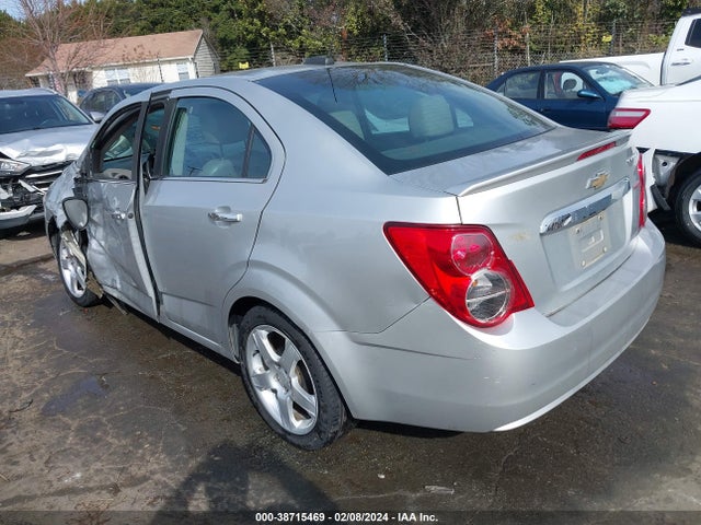 Chevrolet Sonic Ltz Auto 2015 1G1JE5SB9F4112341 Image 3
