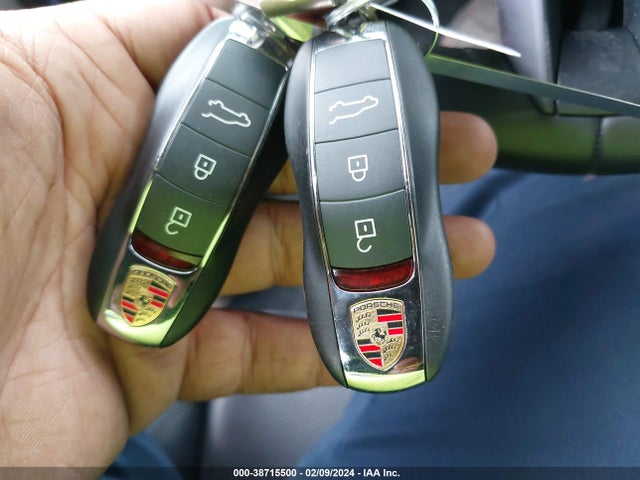 2022 PORSCHE MACAN WP1AG2A54NLB21267 Photo 10