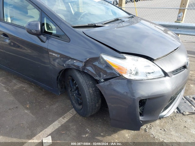 Toyota Prius Two 2014 JTDKN3DU8E0385145 Image 6