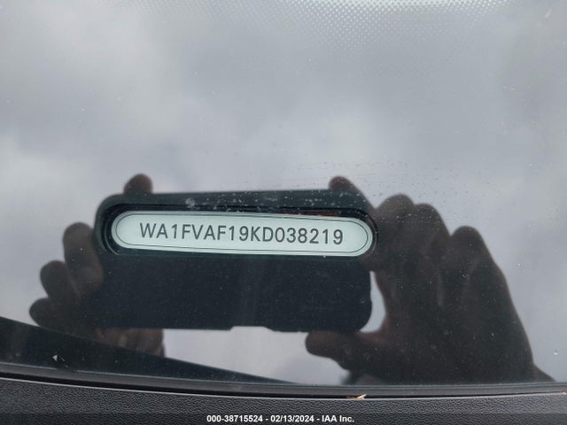 WA1FVAF19KD038219 Audi Q8 55 Premium