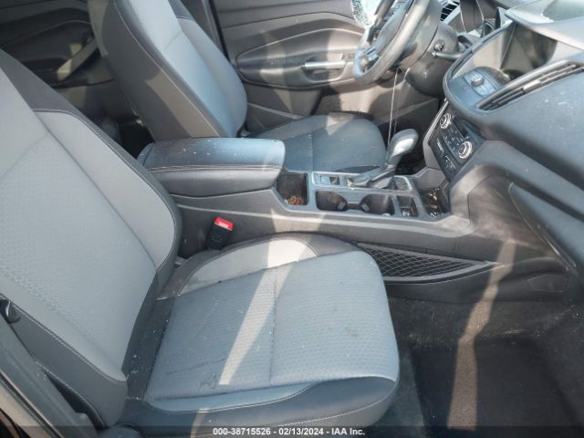 1FMCU9GD9KUA60929 Ford ESCAPE SE