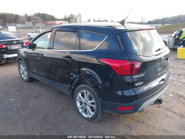 1FMCU9GD9KUA60929 Ford ESCAPE SE
