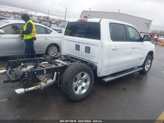 1C6SRFFT4MN666068 RAM 1500 Big Horn  4x4 5'7 Box